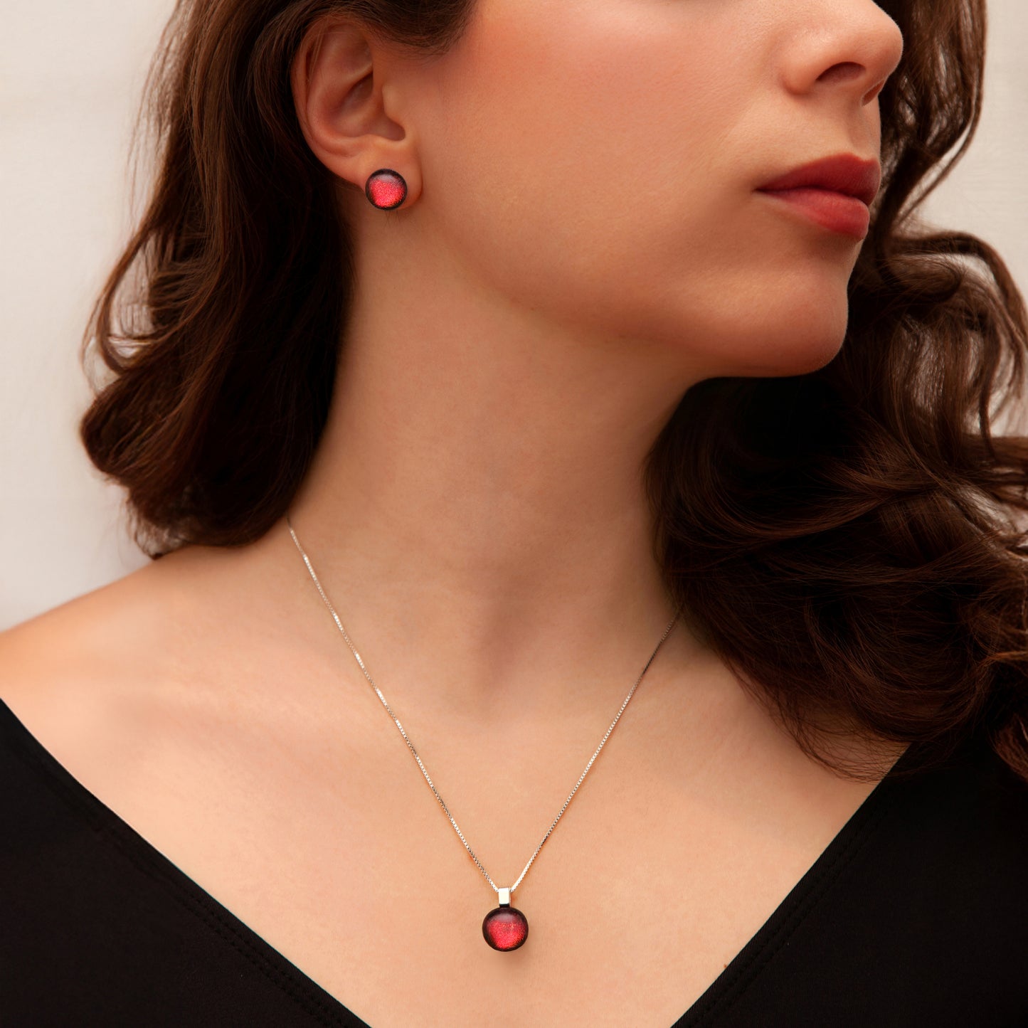 Luna July Stud Earrings in Red