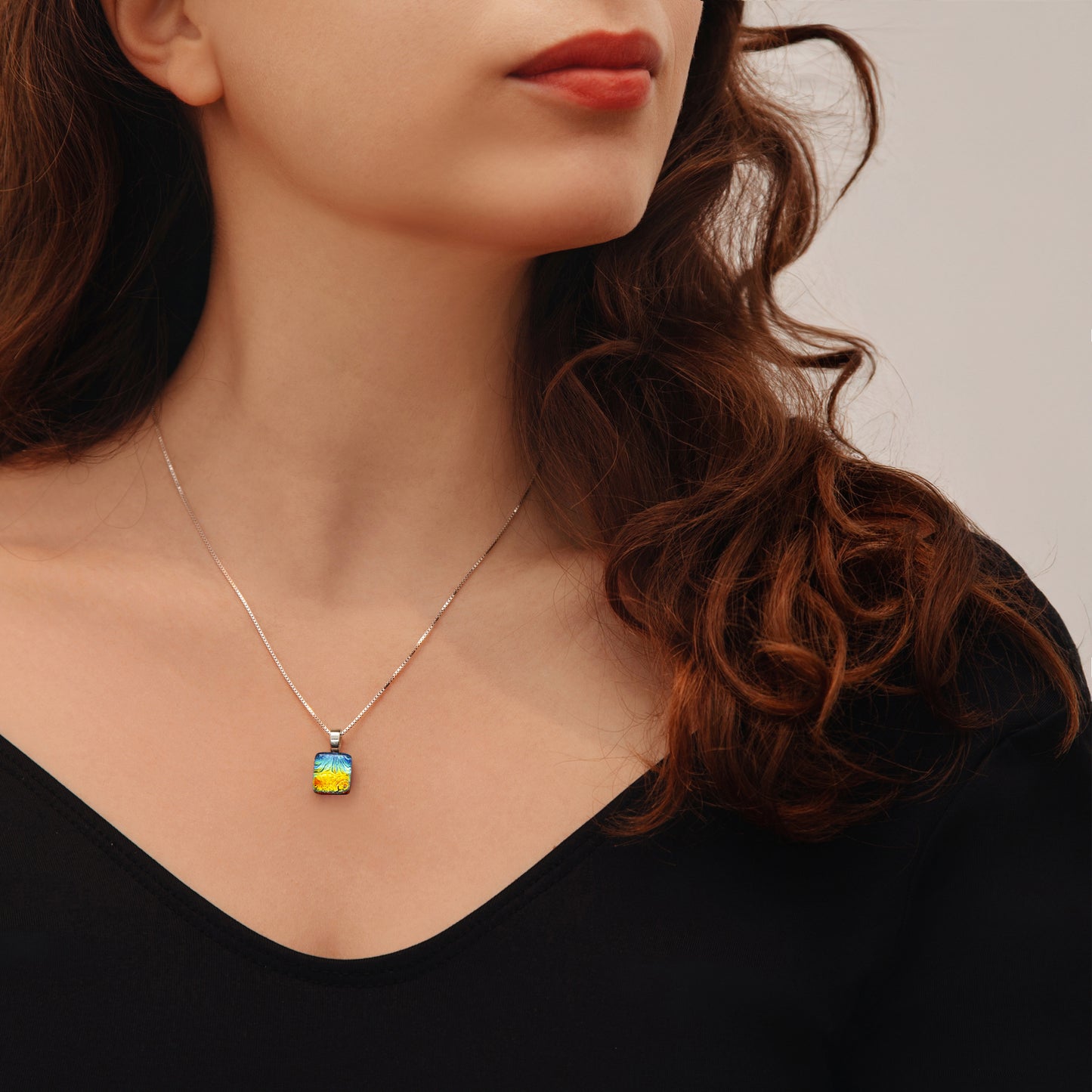 Nova Necklace in Rainbow Florentine