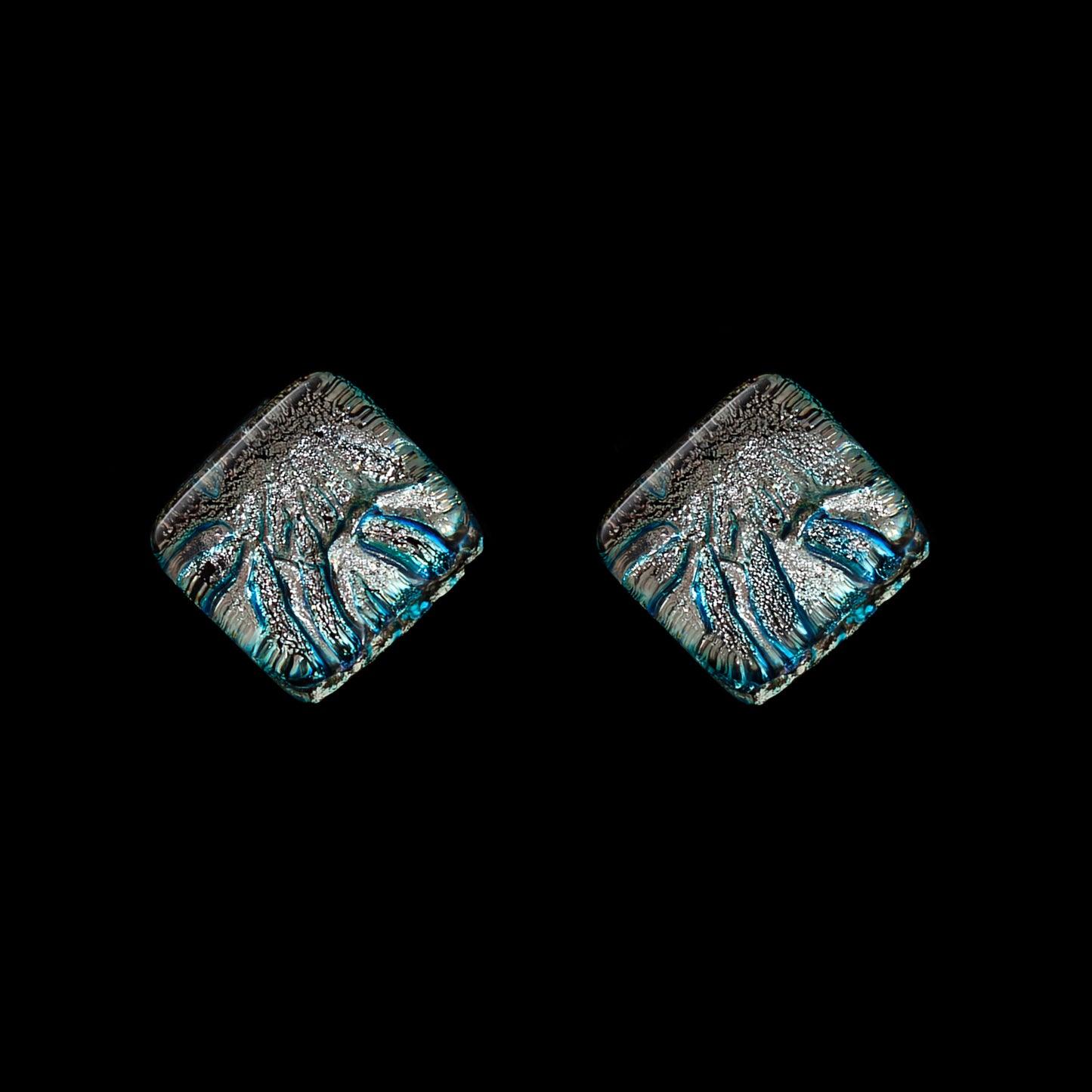 Nova Stud Earrings in Silver Florentine