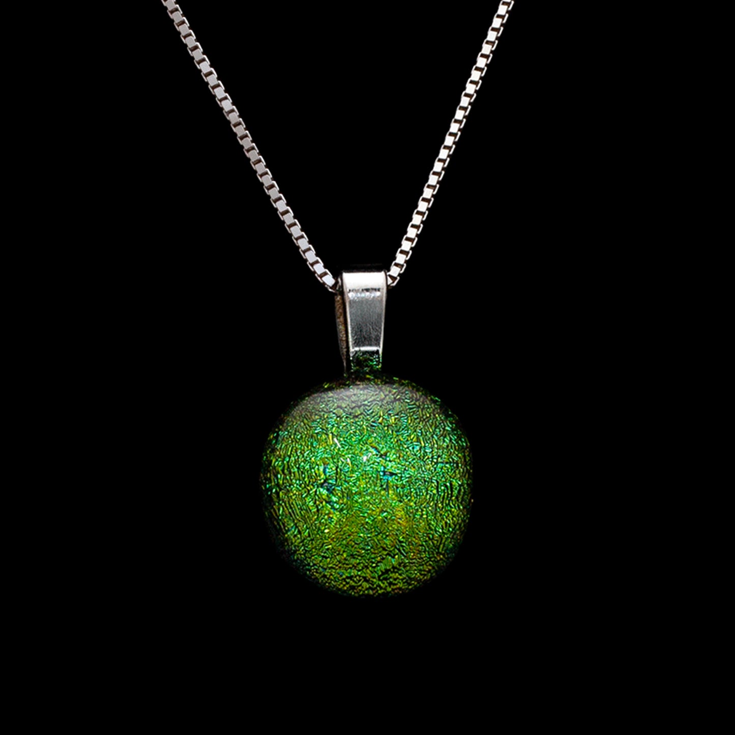 Luna August Necklace in Light Green