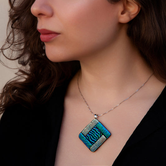 Elementa Earth Necklace in Green/Silver